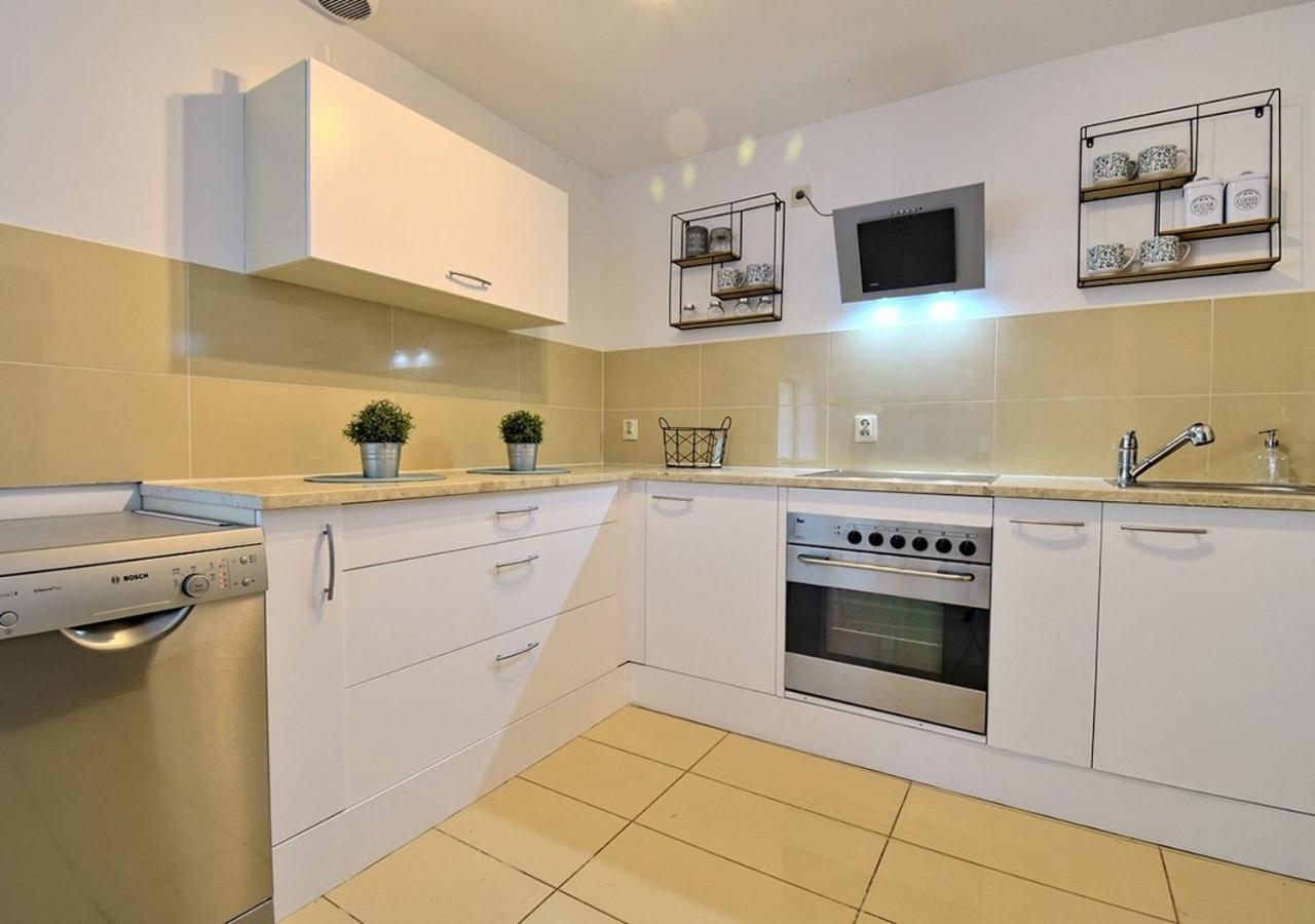 Apartament Plazowy Ukiel Opolznevoye Bagian luar foto